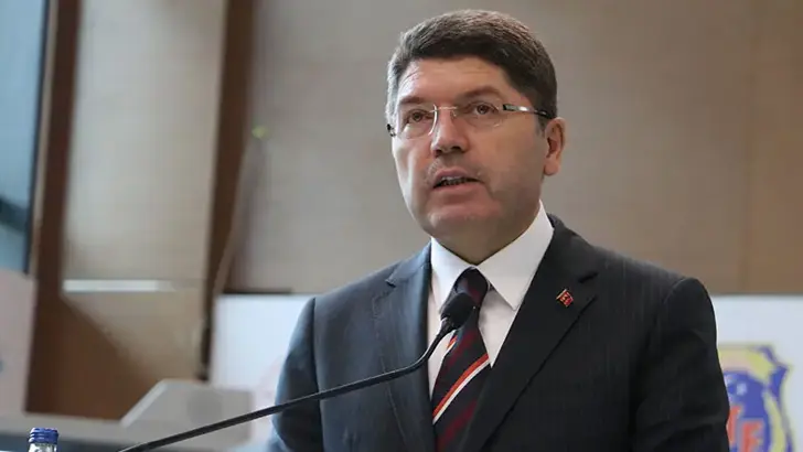 Adalet Bakanı Yılmaz Tunç, “Kanunlar karşısında herkes eşittir; hiç kimseye ve zümreye ayrıcalık tanınamaz”