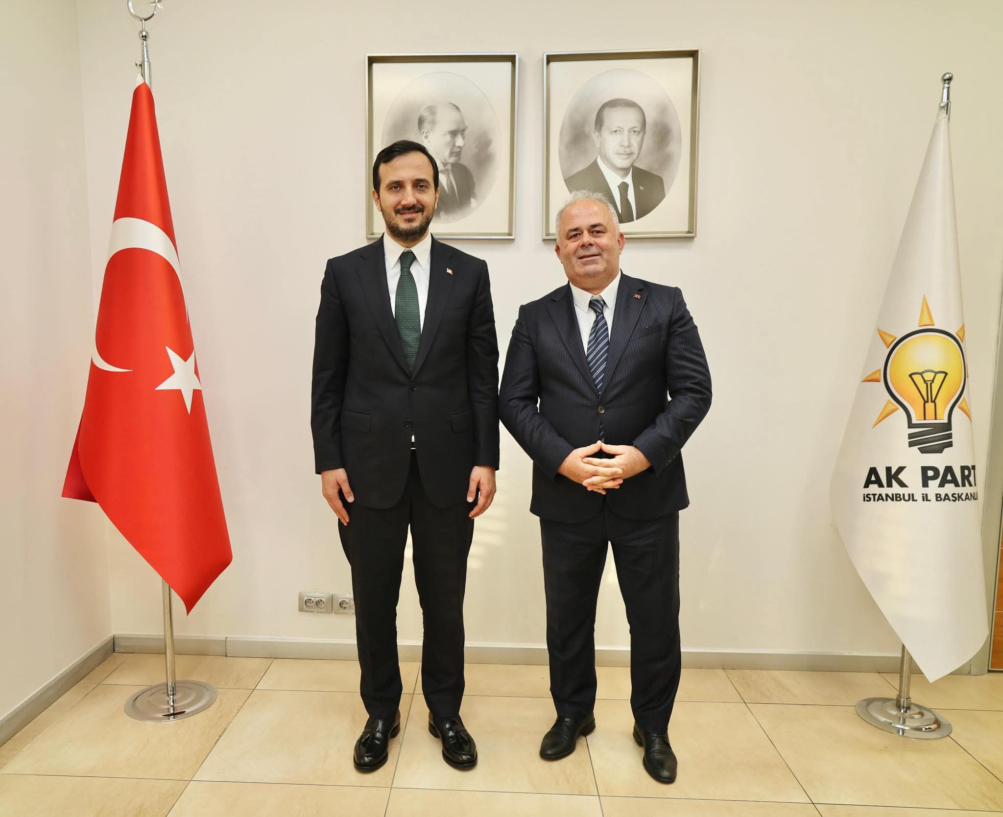 ESKİ BAŞKAN, YENİ İLÇE BAŞKANI OLDU